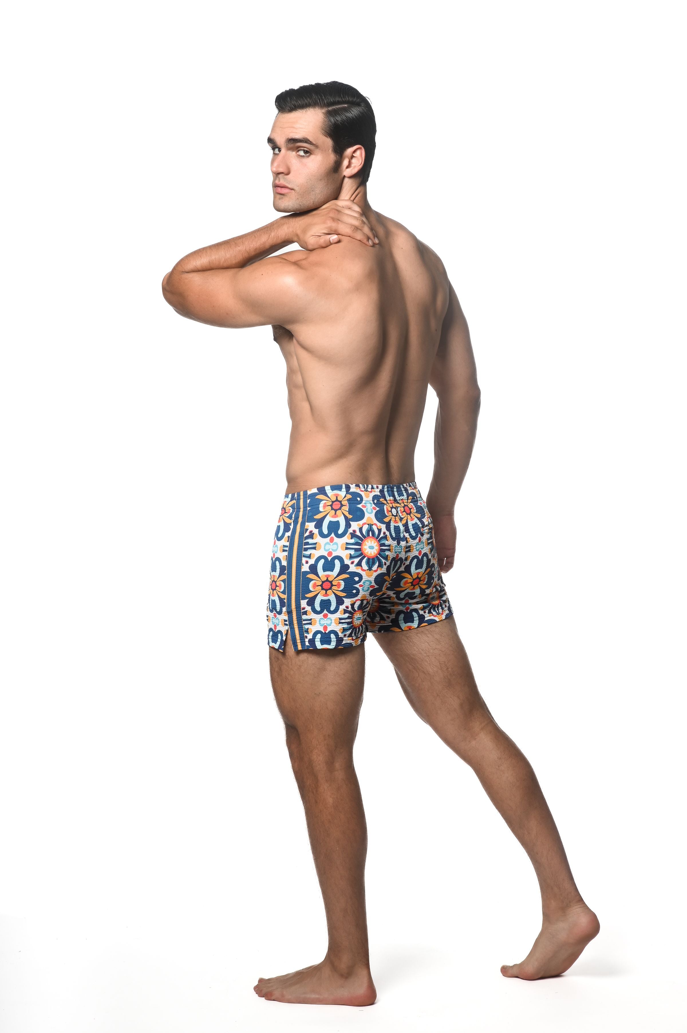 SEERSUCKER SWIM SHORTS W/ MESH LINING