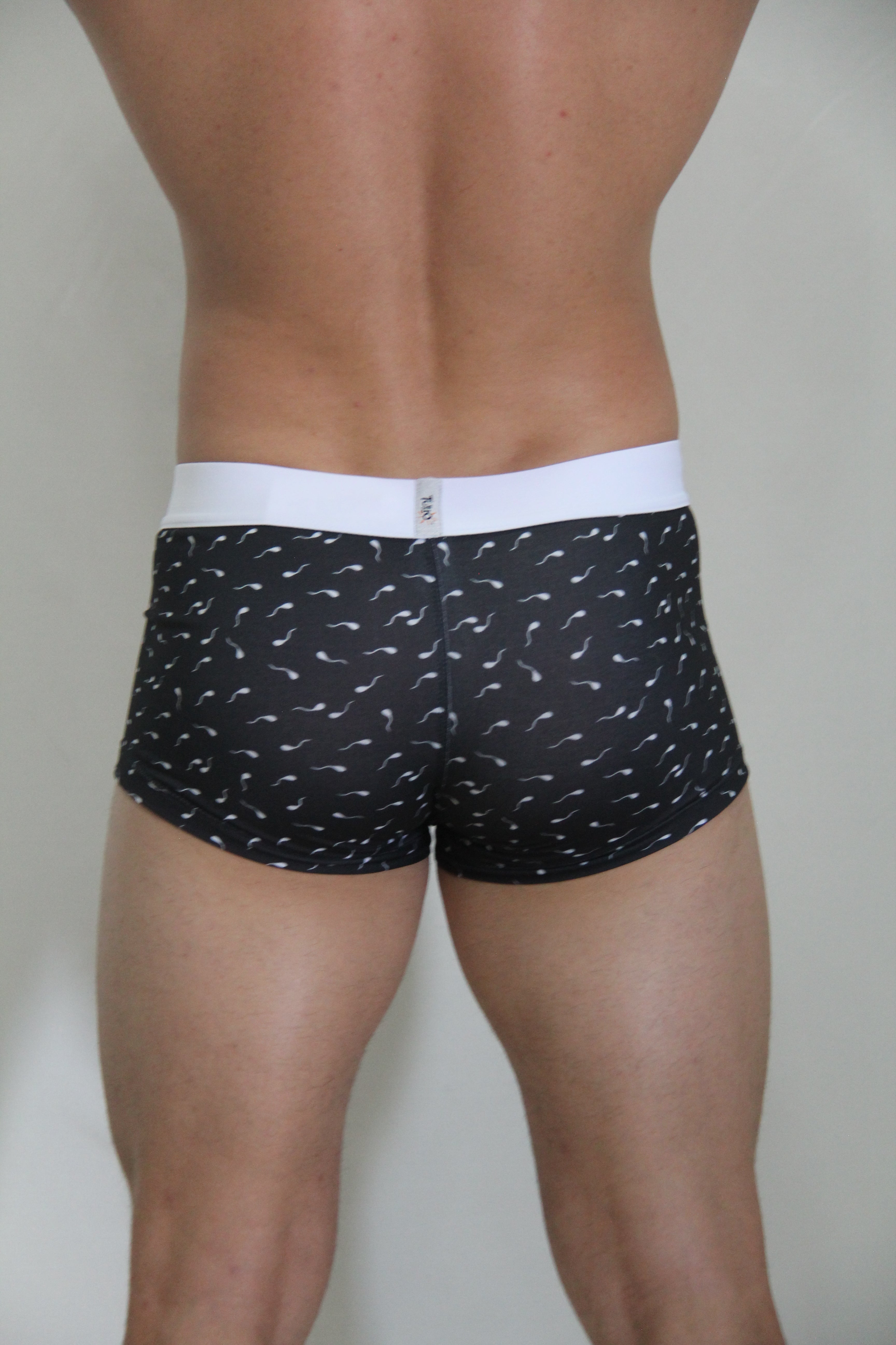 TANGA DE BAÑO TULIO - SÓLIDOS