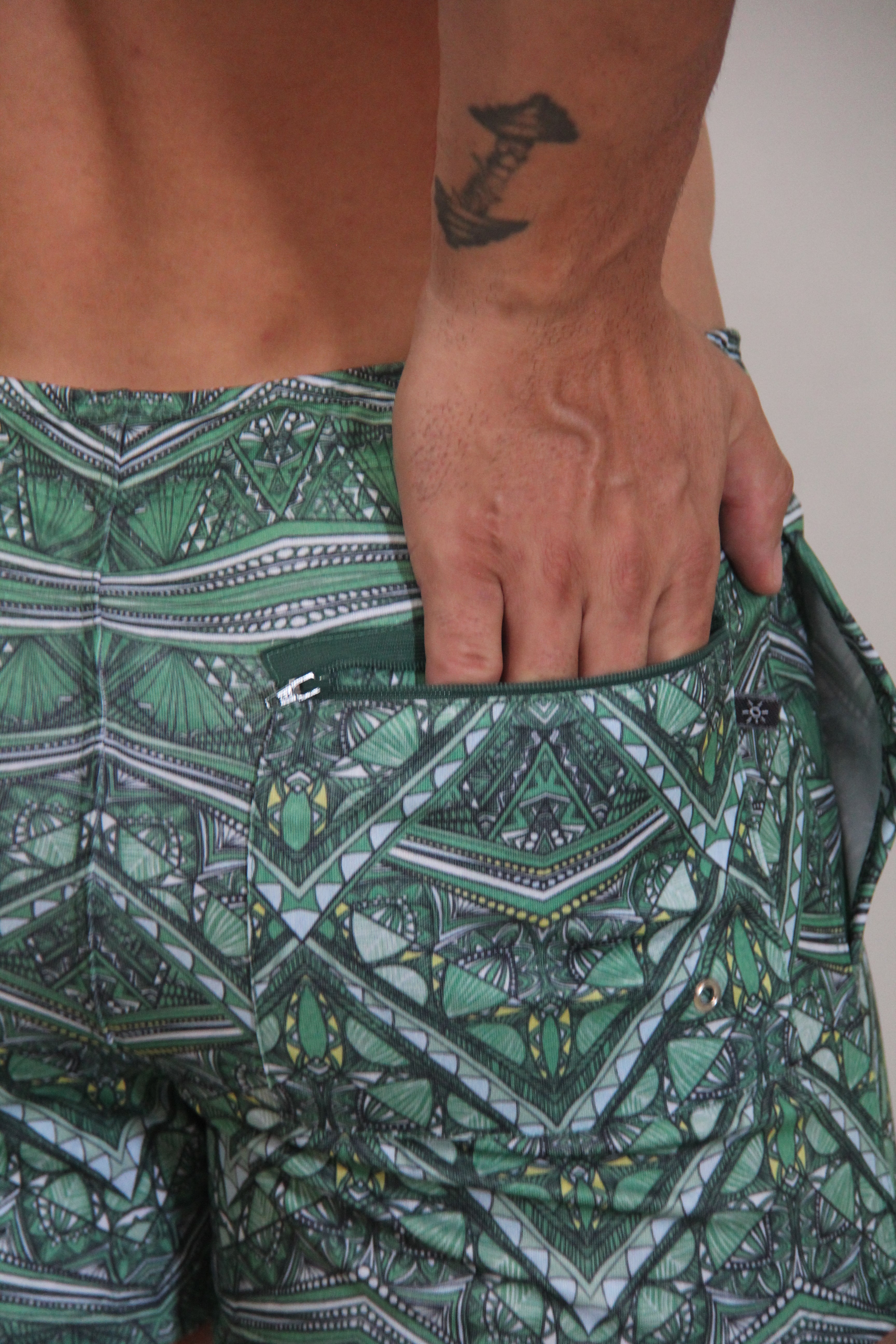 PANTALONES CORTOS CON TEXTURA DE LINO MANDALA