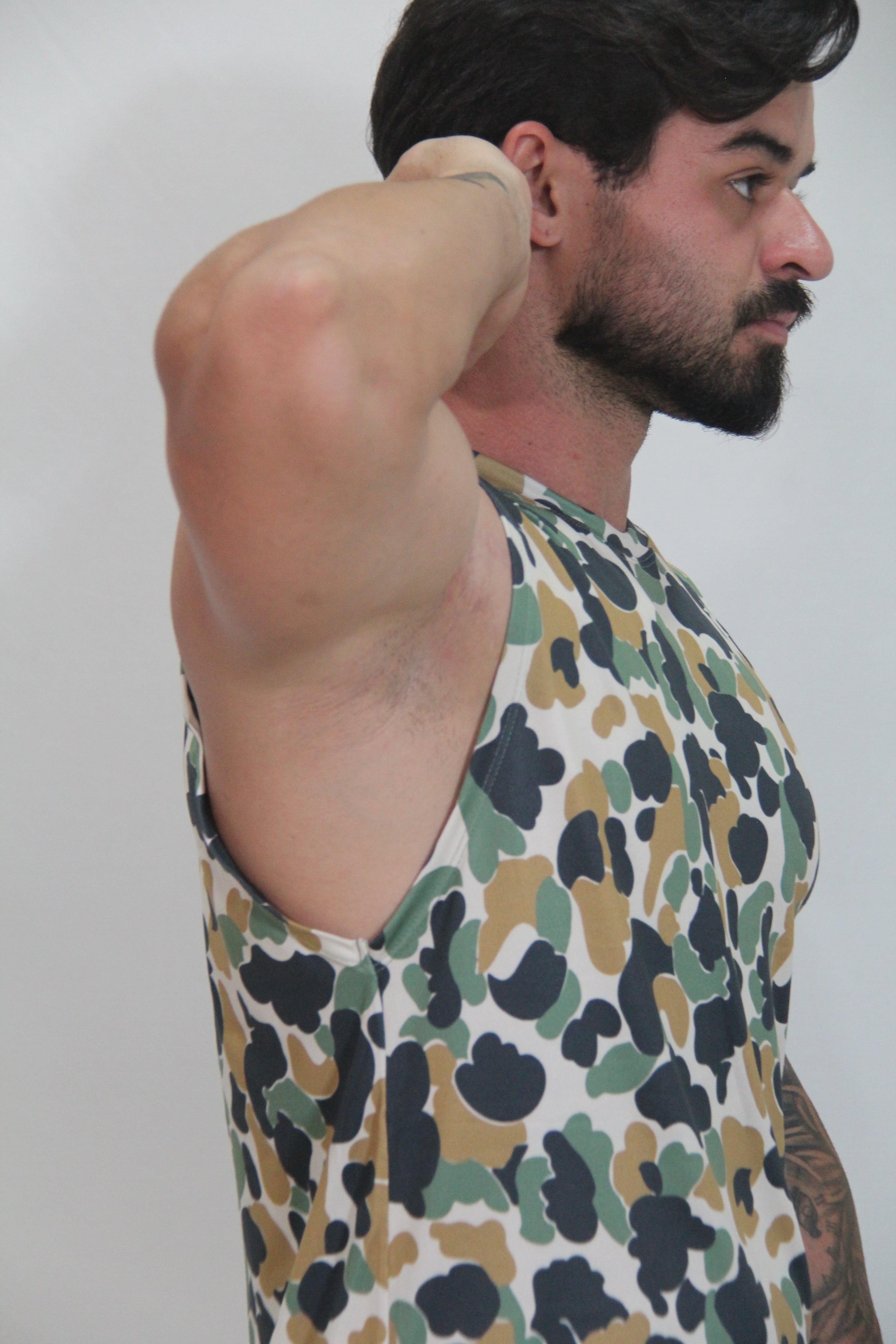 CAMISETA SIN MANGAS CON ESTAMPADO DE MARTINI