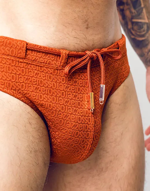 V30 SIGNET SWIM BRIEF