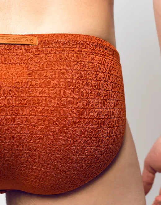 V30 SIGNET SWIM BRIEF