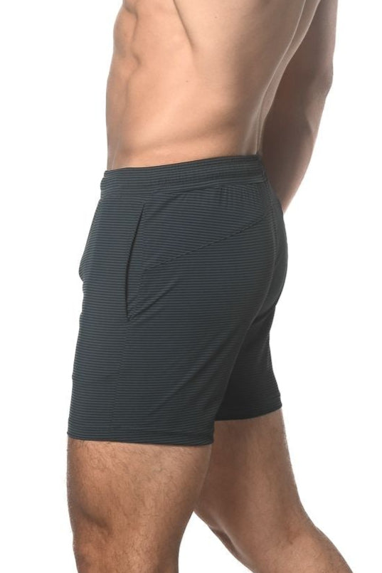 STRIPE STRETCH PERFORMANCE SHORTS