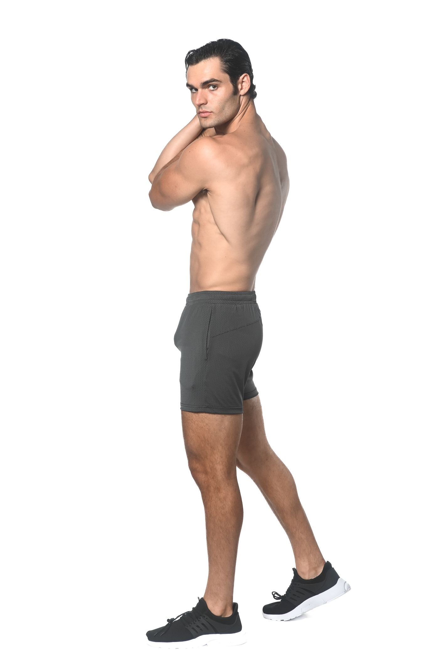 TEXTURED MESH STRETCH PERFORMANCE SHORTS